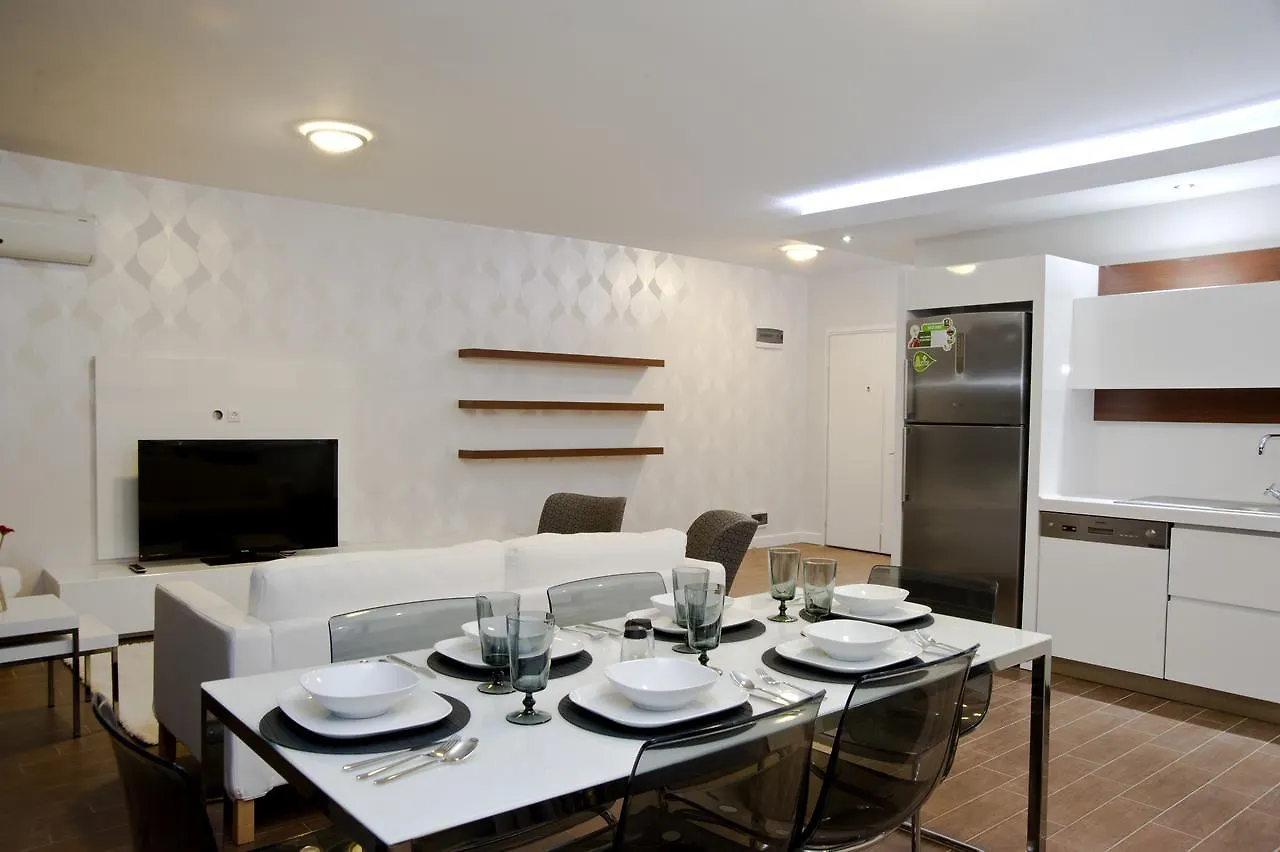 Pine City Residence Kusadasi Apartment